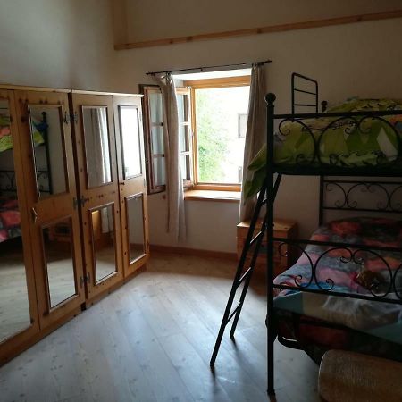 Capole -Ghiri Apartman Isolaccia Kültér fotó