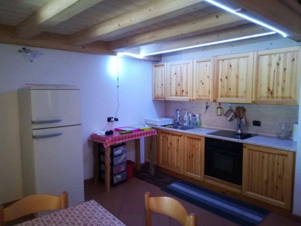 Capole -Ghiri Apartman Isolaccia Kültér fotó