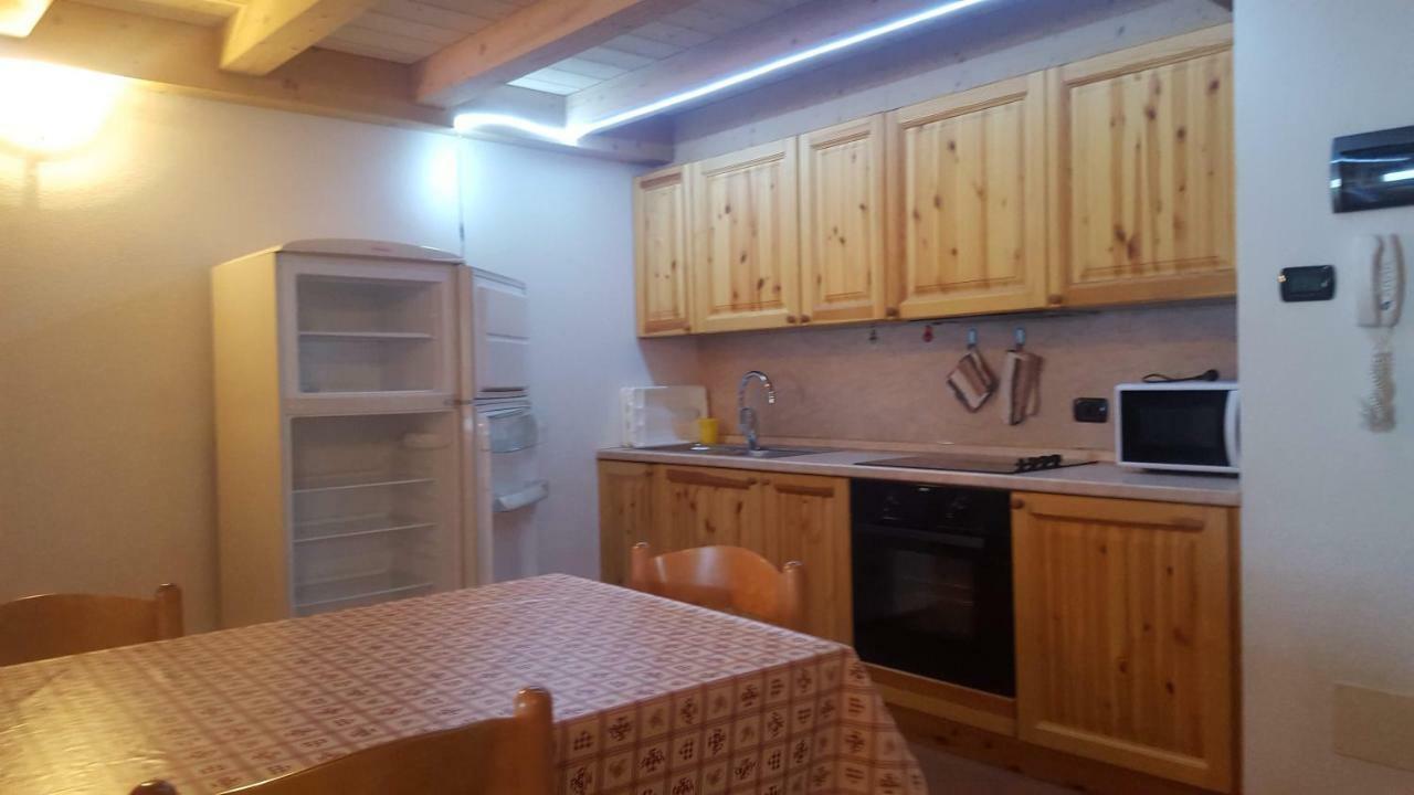 Capole -Ghiri Apartman Isolaccia Kültér fotó